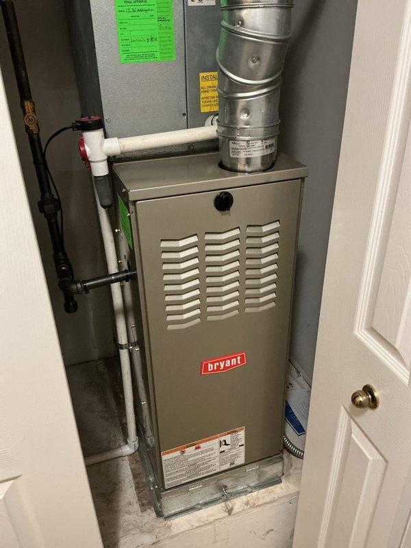 Completed annual maintenance tune-up on Bryant gas furnace installed in 2024. Retrieved improperly sized filter that had fallen into the unit's interior cabinet and demonstrated proper filter installation procedure to homeowner. Performed standard maintenance inspection of all system components including heat exchanger, draft inducer motor, control board, gas connections, and electrical systems, confirming all equipment operating within normal parameters.
