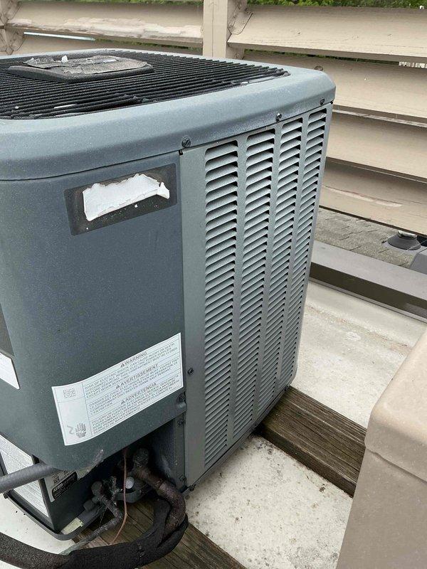 Completed comprehensive air conditioning tune-up on residential condensing unit. Performed standard maintenance procedures including inspection of refrigerant lines, electrical connections, and condenser coil condition. Unit operational and functioning within normal parameters upon completion of service.