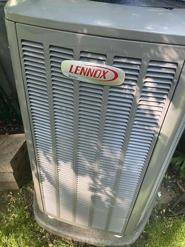 Completed comprehensive air conditioning tune-up on Lennox Elite outdoor condensing unit. Performed standard maintenance procedures including system inspection, cleaning, and performance verification to ensure optimal operation for the cooling season.