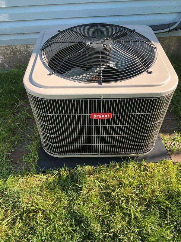 Completed comprehensive air conditioning tune-up on 2017 Bryant residential condensing unit. Performed full system inspection, cleaned condenser coils, verified refrigerant charge, tested electrical components, and confirmed proper fan motor operation. Unit operating within manufacturer specifications with no issues identified.