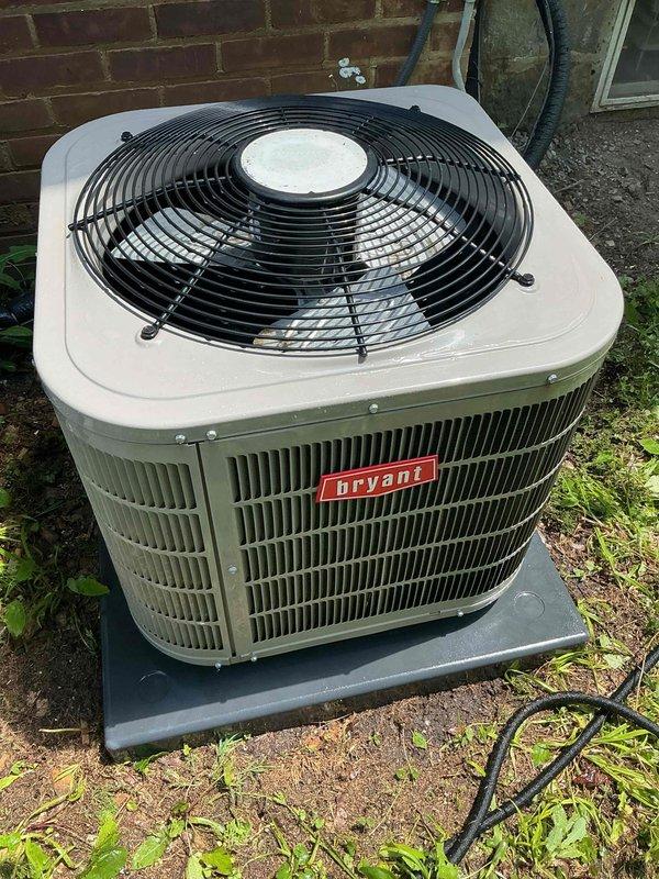 Completed comprehensive air conditioning tune-up on 2017 Bryant residential condensing unit. Performed full system inspection, cleaned condenser coils, verified refrigerant charge, tested electrical components, and confirmed proper fan motor operation. Unit operating within manufacturer specifications with no issues identified.