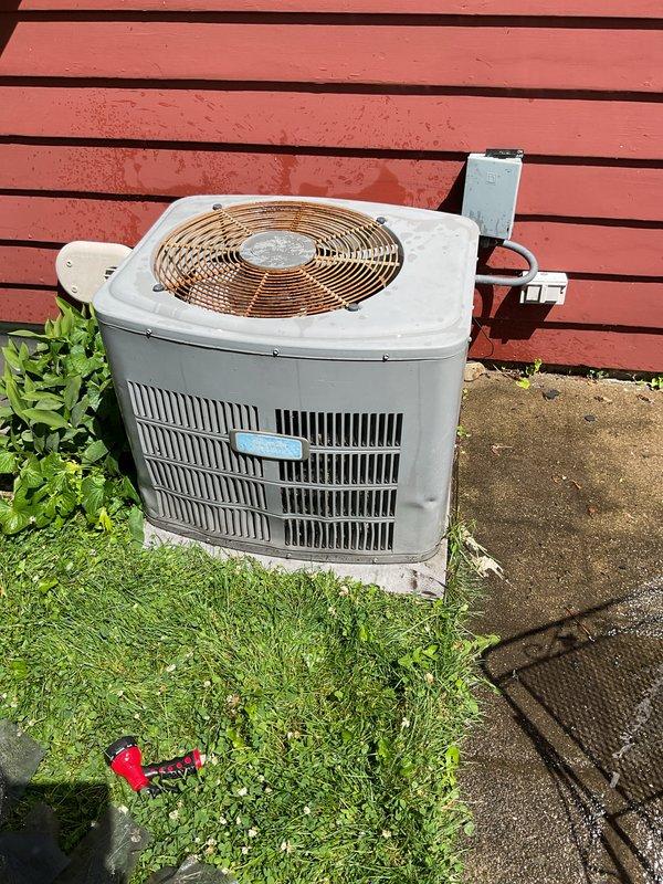 Completed comprehensive air conditioning tune-up on outdoor condenser unit and successfully enrolled system into preventative maintenance membership program. Performed standard seasonal maintenance procedures including inspection of electrical connections, conduit, and disconnect box, verified proper operation of condenser fan and compressor, and assessed overall unit condition and surrounding clearances.