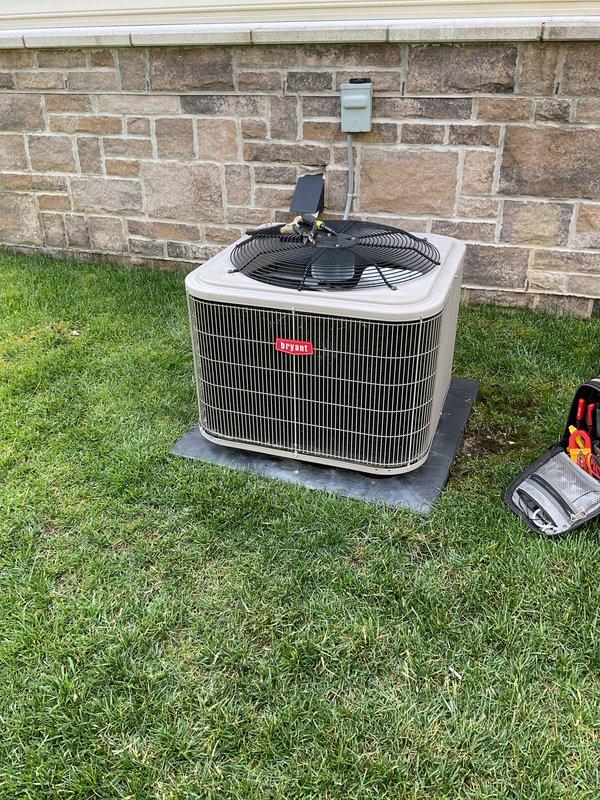 Completed comprehensive air conditioning tune-up on residential outdoor condensing unit. Performed standard preventive maintenance procedures including inspection of electrical components, refrigerant levels, condensate drain system, and fan operation. Unit operating within normal parameters upon completion of service.