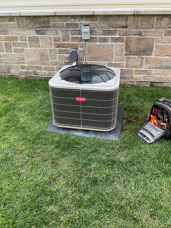 Completed comprehensive air conditioning tune-up on residential outdoor condensing unit. Performed standard preventive maintenance procedures including inspection of electrical components, refrigerant levels, condensate drain system, and fan operation. Unit operating within normal parameters upon completion of service.