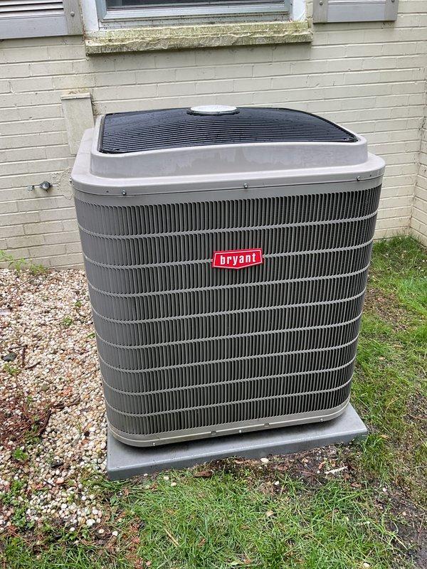 Completed scheduled air conditioning tune-up and preventive maintenance on Bryant condensing unit. Performed comprehensive system inspection, verified proper operation of all components, and confirmed unit is functioning efficiently with no issues identified. Equipment found in good condition with clean coils and intact fins.