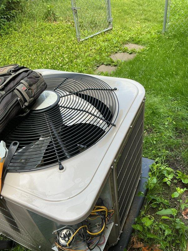 Performed comprehensive AC tune-up on 2017 outdoor condensing unit. Completed standard preventive maintenance including system inspection, cleaning of condenser coils, verification of electrical connections, refrigerant level check, and operational testing to ensure optimal cooling performance for the upcoming season.