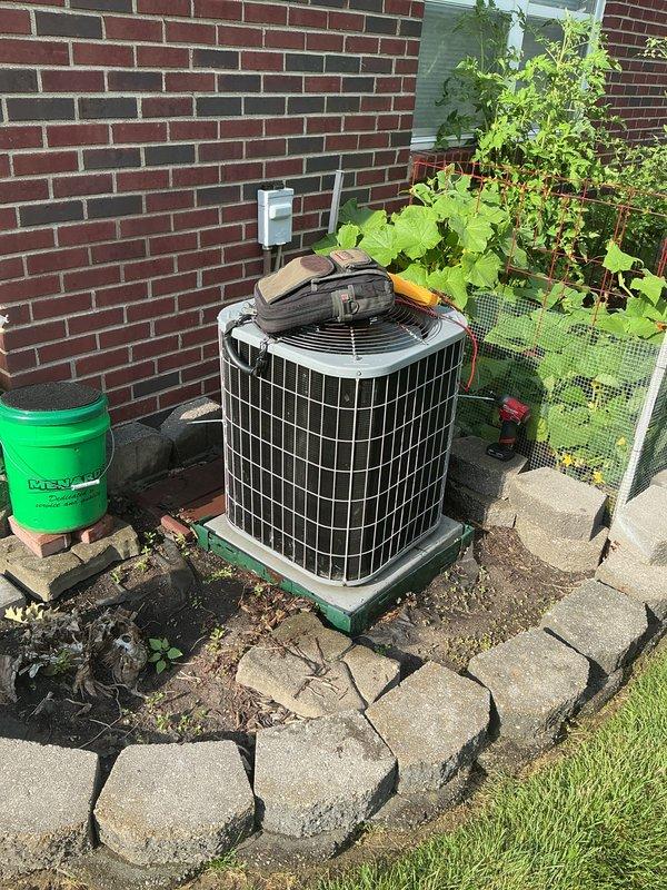 Completed comprehensive air conditioning tune-up and preventive maintenance on residential outdoor condensing unit. Performed standard seasonal maintenance procedures including system inspection, cleaning, and performance verification to ensure optimal cooling efficiency and reliability for continued operation.