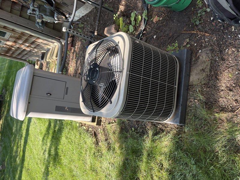 Completed comprehensive air conditioning tune-up on residential outdoor condenser unit. Performed standard preventative maintenance including inspection of fan assembly, capacitor, and condenser coils, all of which were found in operational condition with normal outdoor weathering. Unit tested and confirmed operating within manufacturer specifications.