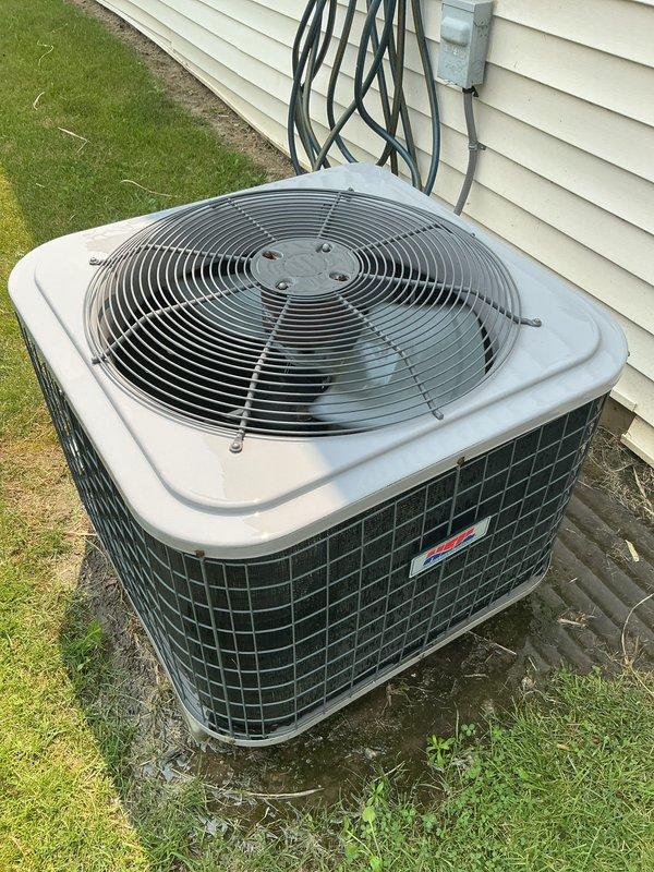 Completed routine air conditioning tune-up on outdoor condensing unit. Performed standard maintenance inspection, verified proper operation of condenser fan and compressor, and confirmed refrigerant lines and electrical connections were secure. Unit operating within normal parameters upon completion.
