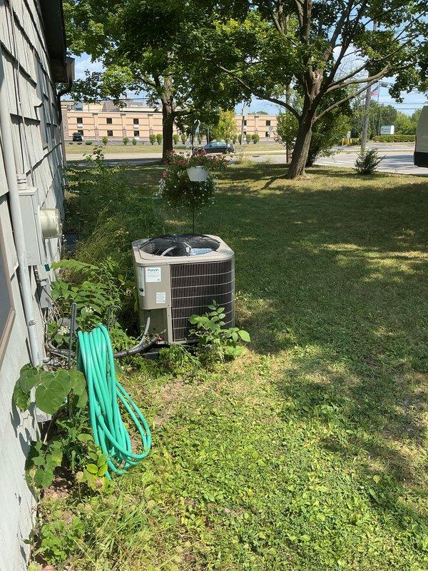 Completed comprehensive air conditioning tune-up and preventive maintenance on Bryant residential condensing unit. Performed full system inspection, cleaned condenser coils, verified refrigerant levels, tested electrical components, and confirmed proper operation of all equipment. Unit operating efficiently with no issues found.