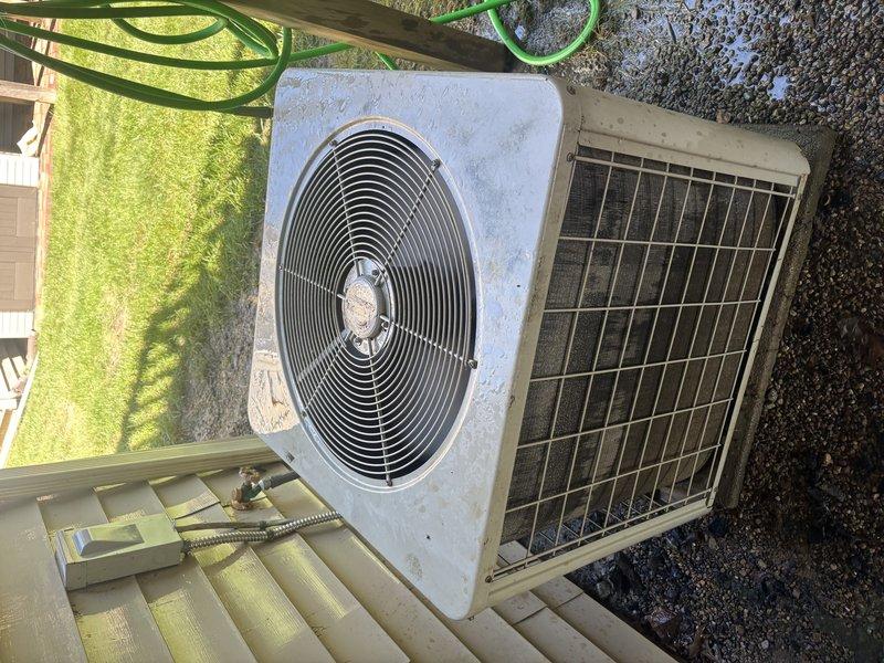 Completed comprehensive air conditioning tune-up on outdoor condensing unit at vacant residential property. Performed standard maintenance protocol including inspection of fan assembly, condenser coils, electrical connections, and refrigerant levels. Unit operational and functioning within normal parameters upon completion of service.