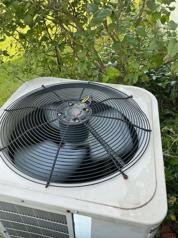 Completed scheduled AC tune-up and preventive maintenance on residential outdoor condensing unit. Performed comprehensive system inspection, verified proper operation of fan motor and compressor, cleaned condenser coils, and confirmed unit is functioning efficiently in cooling mode. All components operating within normal parameters with no issues identified.
