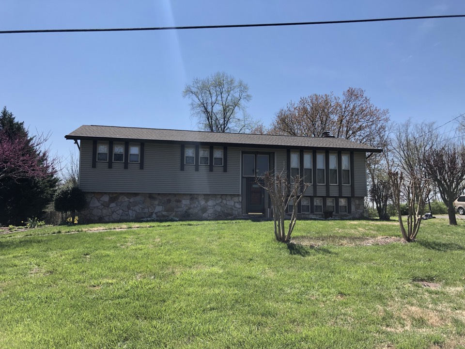 Knoxville, TN - Re-Roof, Roof Replacement, GAF Timberline HD Color: Weathered Wood, Maryville Roofer, GAF Master Elite Contractor Knoxville, TN - Re-Roof, Roof Replacement, GAF Timberline HD Color: Weathered Wood, Maryville Roofer, GAF Master Elite Contractor