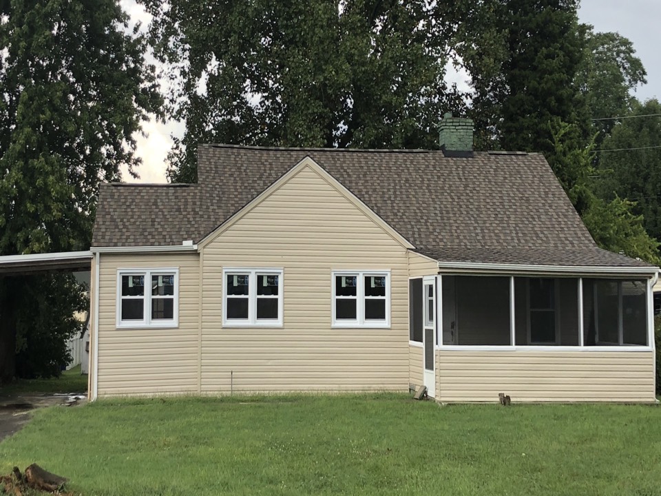 Alcoa, TN - GAF Timberline American Harvest Color: Cedar Fall, Complete re-roof, Full Roof Replacement, New Siding, New Windows, Screen porch addition, Exterior Remodel, Alcoa, Like new again Alcoa, TN - GAF Timberline American Harvest Color: Cedar Fall, Complete re-roof, Full Roof Replacement, New Siding, New Windows, Screen porch addition, Exterior Remodel, Alcoa, Like new again