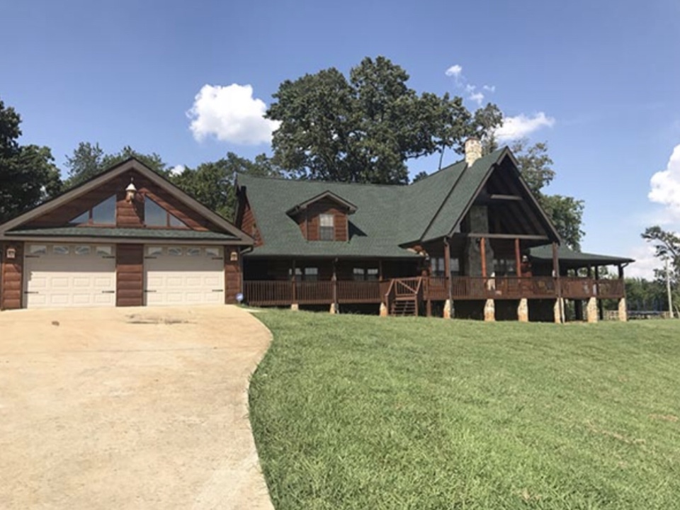 Louisville, TN - Roof Replacement, New Roof, GAF TIMBERLINE HD, Color: Hunter Green, Louisville, Maryville Roofer, Master Elite Contractor, Green Shingle, Log Home Louisville, TN - Roof Replacement, New Roof, GAF TIMBERLINE HD, Color: Hunter Green, Louisville, Maryville Roofer, Master Elite Contractor, Green Shingle, Log Home