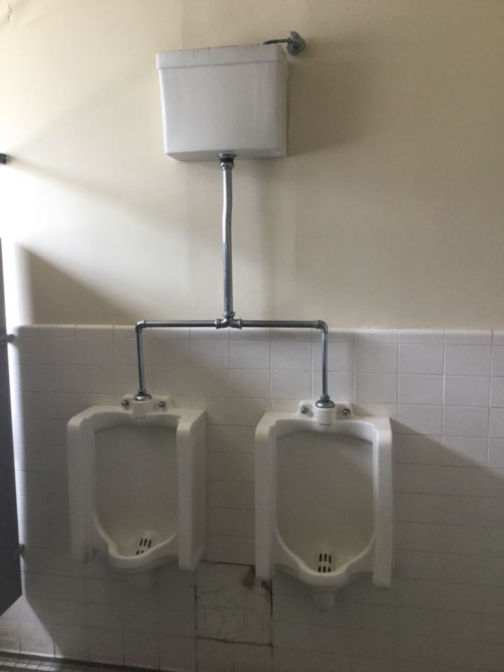 Low flow urinal 