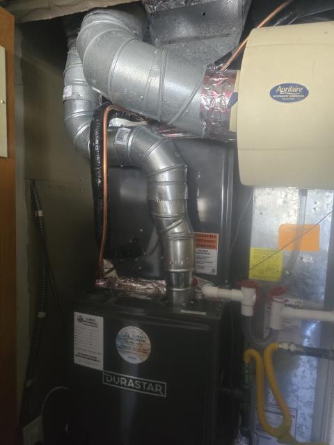 Technicians are on site today for a full HVAC unit replacement.
Technicians installed one Durastar 13 Seer Ac, Evaporator Coil and one Durnace 80% Furnace. Job complete. 