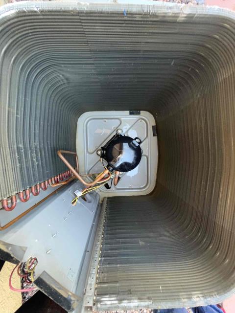 2017 furnace, 2016 condenser, 2013 coil, 2016 water heater. Furnace and AC Armstrong air, water heater Rheem. Duct cleaning/dryer vent cleaning/water heater service/furnace and AC maintenance completed by Clark’s mechanical. Updated all data to plate pictures of units before disassembling furnace and cleaning top to bottom. Furnace internals tested within manufacturing specs.