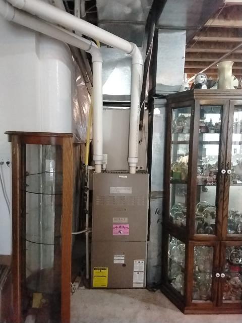 Full System Replacement (Best Efficiency - 96%)
Upgraded Equipment with High Efficiency Performance
Work Completion Date: Tuesday 8-10 (afternoon for duct clean)
Payment Type: Check
Special Notes: Neighbors of Fred And Rachel 