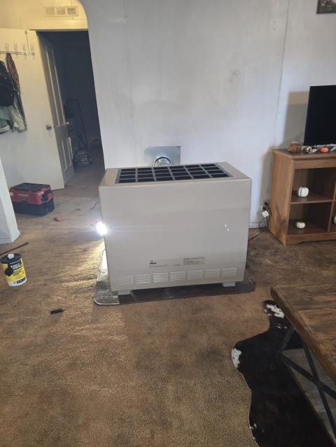 Onsite today to perform a console heater replacement.
Removed and replaced old with new and then replaced entire venting. New rain collar and new vent cap. Roughly 18ft with 5 90s. Siliconed rain collar. Turned system on to verify proper working order and found no issues. Job Complete