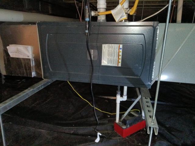 Onsite today for a no heat service call. Diagnosis is system is intermittently shutting off with error code 32-Pressure switch.
Scheduled RTF Service call for Monday. Job Complete.