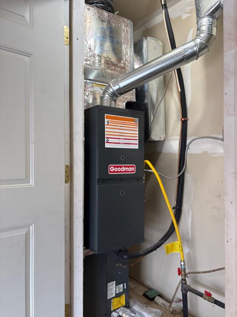 Onsite today for a furnace and water heater replacement.
Removed both old units and replaced with new Goodman Furnace and a 40 Gallon Rheem water heater plus expansion tank. Verified ac furnace and water heater were all working as designed. Job Complete.