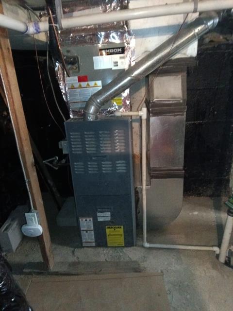 Onsite for an American Standard Ac and Furnace Maintenance visit. Both Ac and Furnace maintenance checklists are complete. Ac is doing good but furnace has extreme dust buildup within blower motor assembly and housing. Recommendation is to do a full pull and clean. Job Complete.