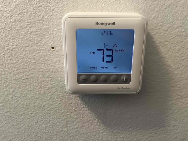 Onsite and Performed membership maintenance on a 7 year old Rheem furnace located in utility room. Completed maintenance checklist and all are within manufacture specs. Job Complete.