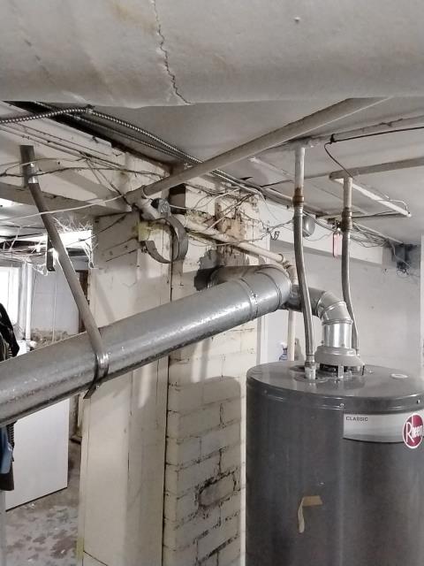 Onsite for a furnace replacement estimate.
Quoted new Goodman and Rheem furnace. Client will let us know her decision. Job Complete.