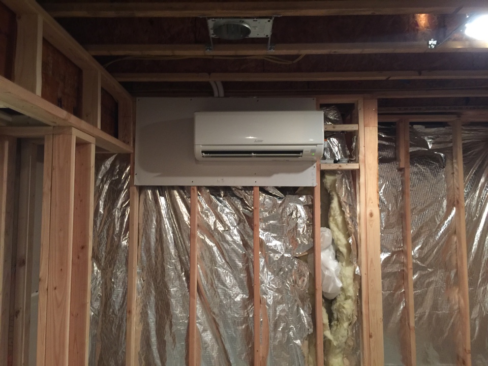 Middletown, DE - Finishing the installation of a Mitsubishi Air Handlers and Heat Pump in the Bayberry Development. Middletown, DE - Finishing the installation of a Mitsubishi Air Handlers and Heat Pump in the Bayberry Development.