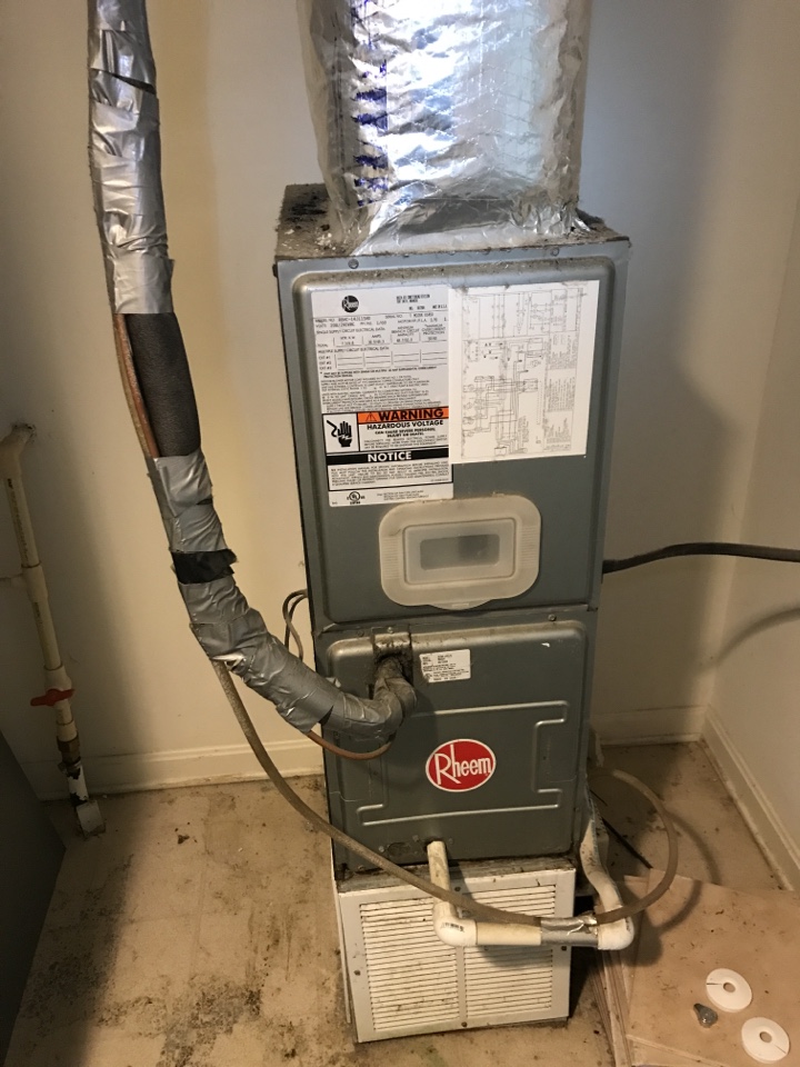Dewey Beach, DE - New customer having AC maintenance and cleaning on system Dewey Beach, DE - New customer having AC maintenance and cleaning on system
