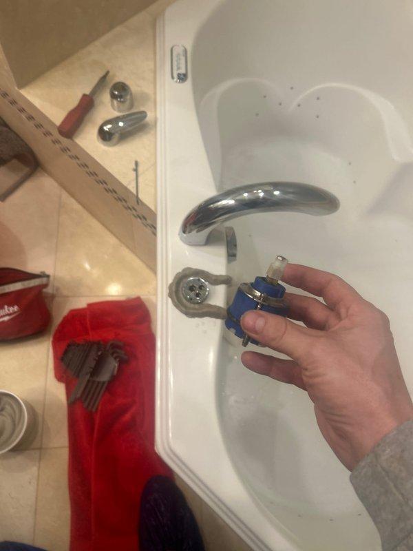 Completed installation of GROHE bathroom fixture at customer's sink. Replaced damaged valve components and verified proper water flow. All connections tested for leaks and system functioning correctly.