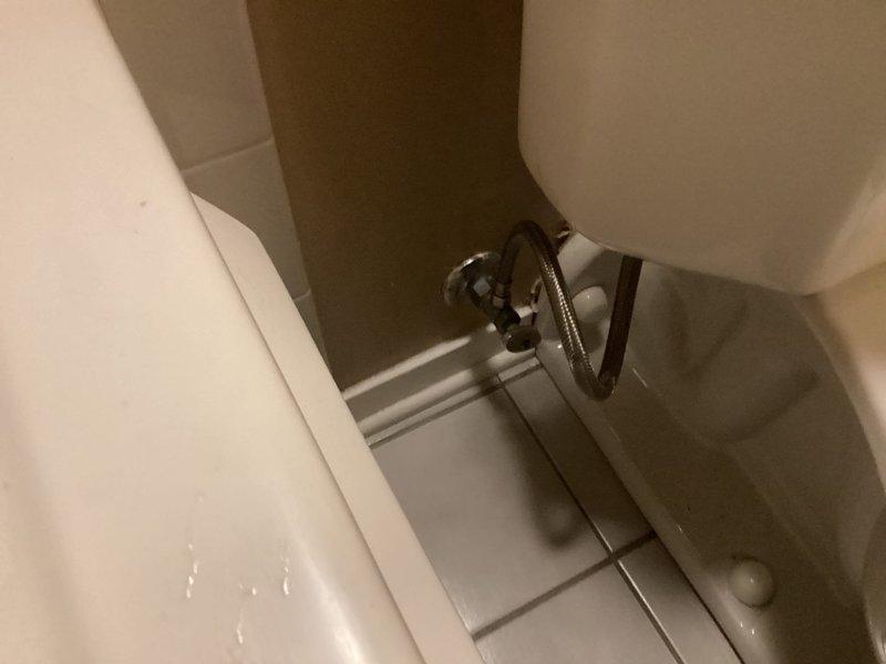 Responded to a residential service call for a non-flushing toilet with no water running. Upon inspection, found issues with the fill valve assembly and flush mechanism inside the tank (model #400-168). Replaced the malfunctioning components, adjusted the water supply line connection, and verified proper water flow. Toilet now functioning correctly with complete flush cycle and appropriate tank refill.