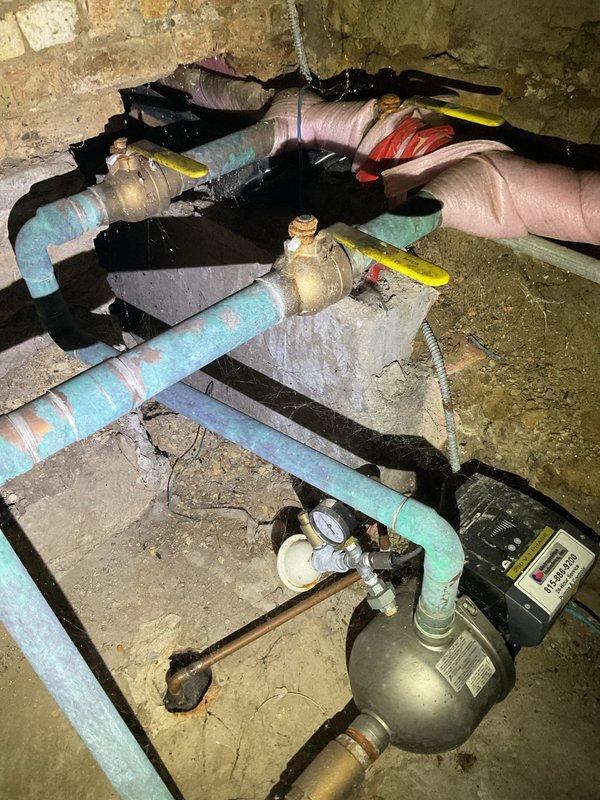 Responded to a clogged kitchen sink backup in a residential unit. Upon inspection, found the double-basin stainless steel sink experiencing drainage issues. Cleared the blockage from the drain line and verified proper water flow through both basins. Inspected the under-sink plumbing connections and main water supply system in the basement area to ensure no additional issues with the drainage system or related plumbing infrastructure.