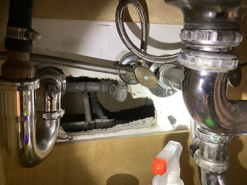 Responded to request for dishwasher shutoff valve replacement required by appliance installer. Assessed existing under-sink plumbing configuration including P-trap assembly, supply lines, and shutoff valve infrastructure. Coordinated service within customer's water shutoff window to facilitate timely dishwasher installation by third-party installer.