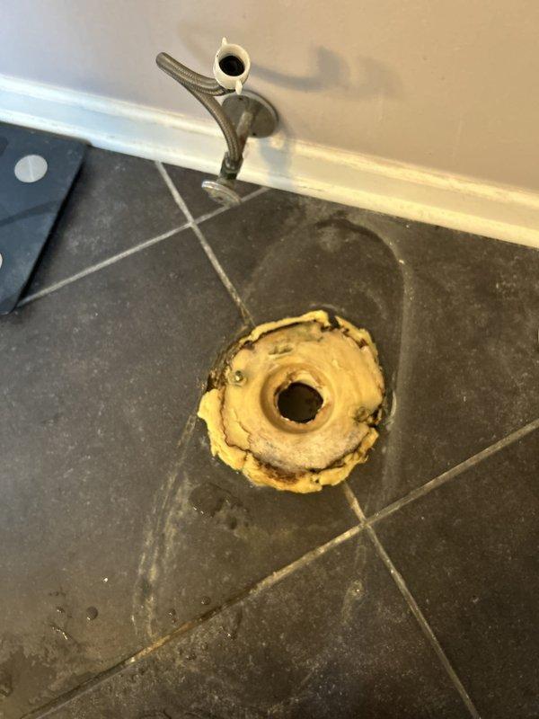 Responded to service call for toilet with poor flushing performance. Upon inspection, confirmed that internal flush valve components required replacement. Removed existing worn flapper assembly and inspected flush valve seat for damage or mineral buildup. Cleaned valve seat surface and installed new flapper mechanism to restore proper seal and flushing function. Tested toilet operation multiple times to verify complete flush cycles and proper tank refill. System now operating within normal parameters with full flushing capacity restored.