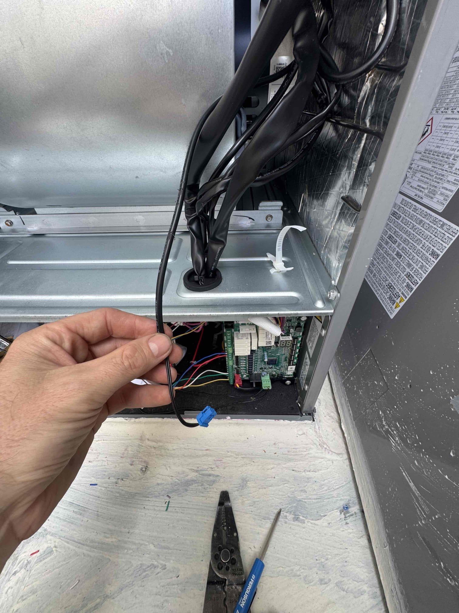 Los Angeles, CA - I successfully replaced the existing thermostat with a new Carrier model. The process involved carefully removing the old thermostat, labeling and disconnecting the wires, and mounting the new unit. I ensured all connections were secure and tested the new thermostat to confirm proper functionality. The new Carrier thermostat offers enhanced features and improved energy efficiency, providing better climate control.