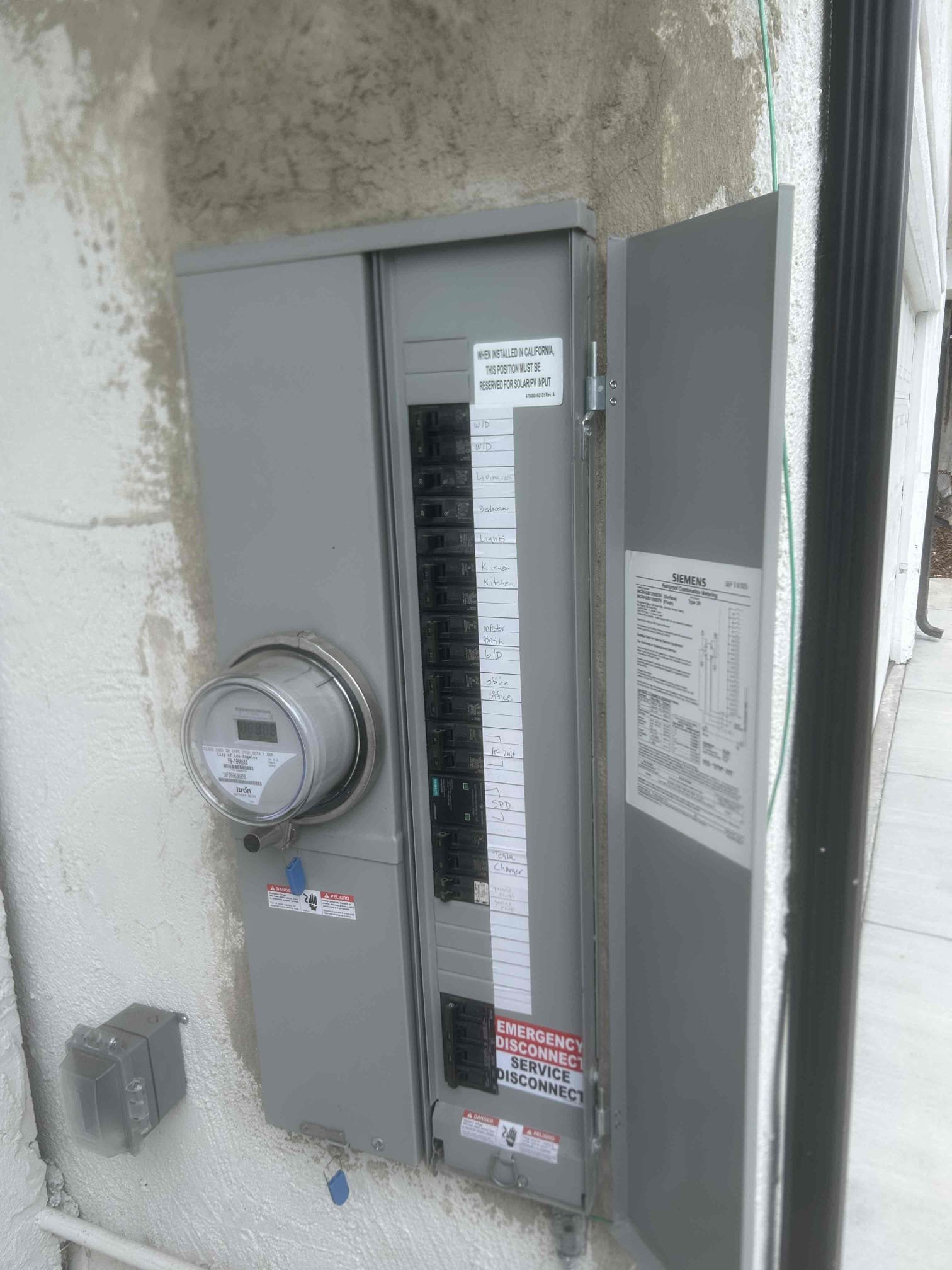 A customer requested a 12,000 BTU single zone mini-split system installation. I assessed the space, selected the appropriate indoor and outdoor units, and ensured compatibility. I meticulously installed the indoor unit, connected the necessary refrigerant lines, and mounted the outdoor condenser. After testing for efficiency and comfort, I provided the customer with a detailed guide on system operation and maintenance. The installation was completed efficiently, enhancing the home's cooling capabilities. A customer requested a 12,000 BTU single zone mini-split system installation. I assessed the space, selected the appropriate indoor and outdoor units, and ensured compatibility. I meticulously installed the indoor unit, connected the necessary refrigerant lines, and mounted the outdoor condenser. After testing for efficiency and comfort, I provided the customer with a detailed guide on system operation and maintenance. The installation was completed efficiently, enhancing the home's cooling capabilities.