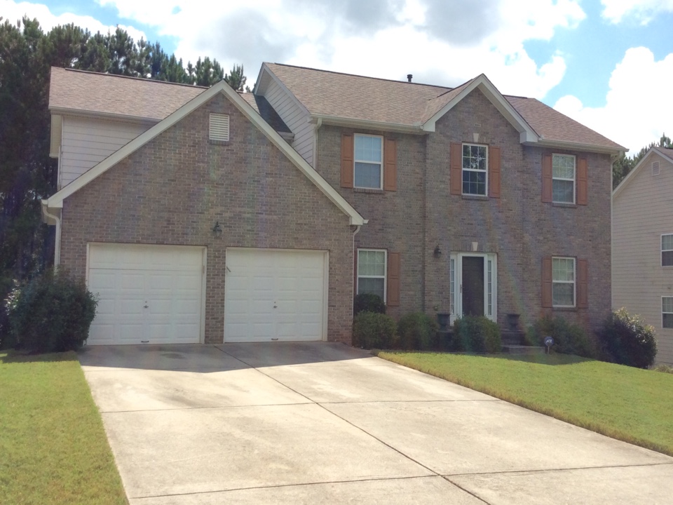 Fairburn, GA - Roof replacement done in burnt sienna color shingles Fairburn, GA - Roof replacement done in burnt sienna color shingles