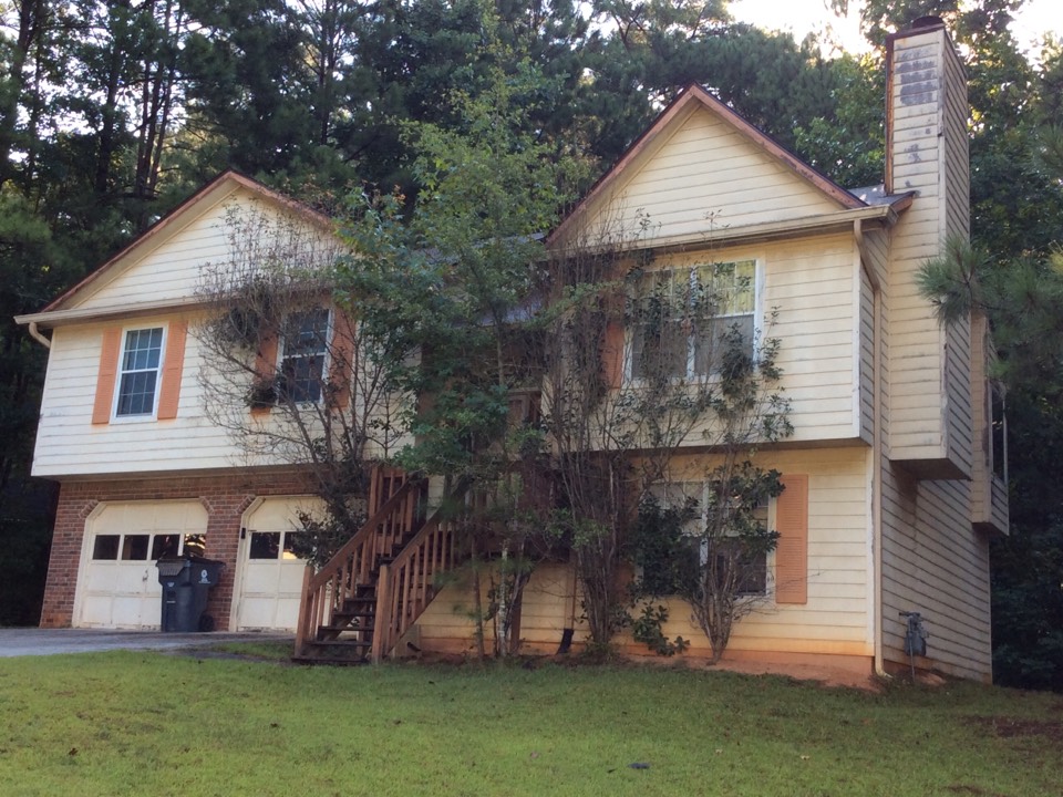 Union City, GA - Roof replacement done in cedar brown color shingles Union City, GA - Roof replacement done in cedar brown color shingles