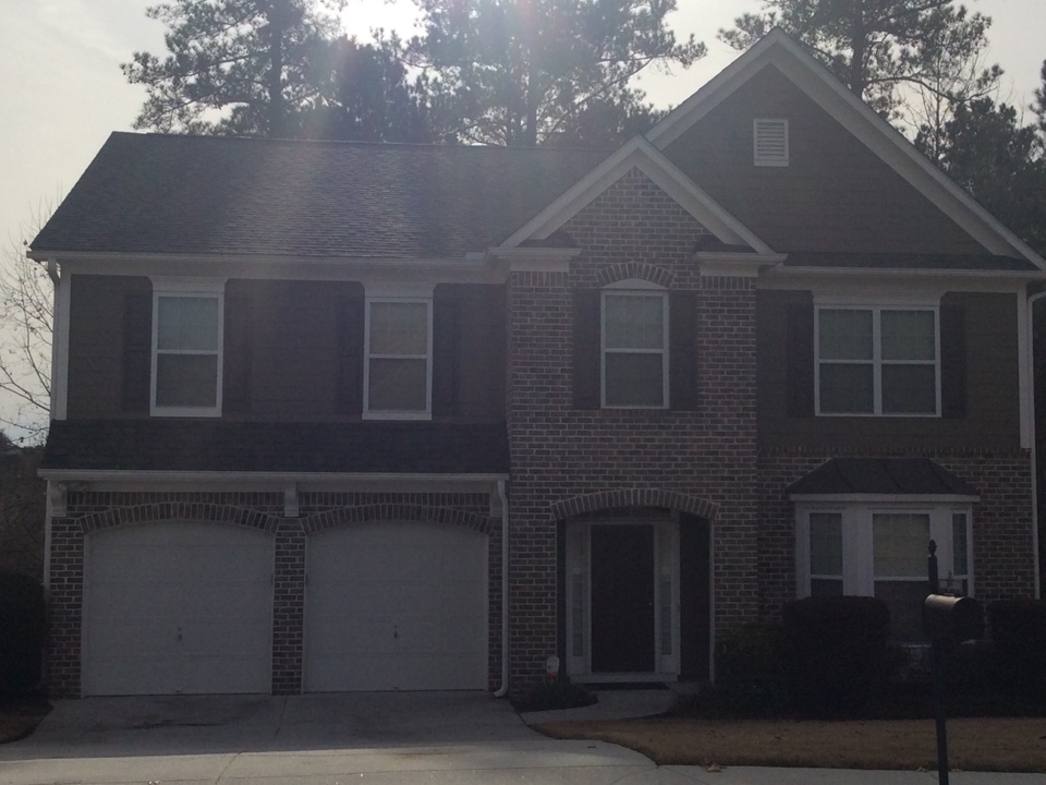 Loganville, GA - Roof replacement done in the Weatherwood color shingles Loganville, GA - Roof replacement done in the Weatherwood color shingles