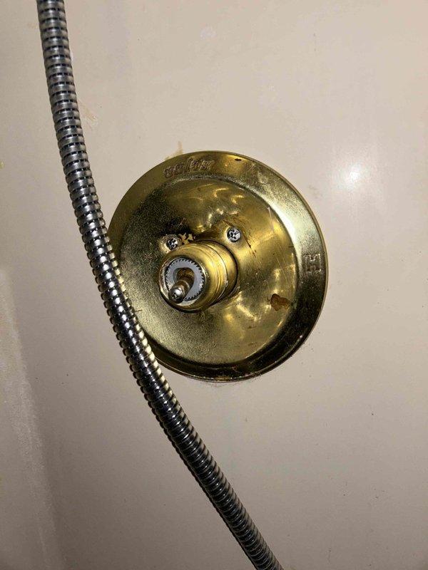 Performed a comprehensive 60-point plumbing inspection service. Examined bathroom shower/tub fixtures, including showerhead, diverter valve, and tub spout, noting normal wear but confirming proper functionality. Inspected valve stem/cartridge connection points for signs of leakage or deterioration. All components appear to be in serviceable condition with no immediate issues requiring attention.