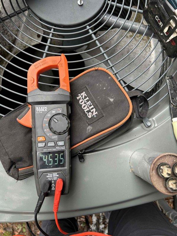 Performed Care Plan Tune Up on multiple HVAC systems including 2 AC units, 2 gas furnaces, 1 heat pump, and 1 air handler. Conducted electrical testing with clamp meter, measuring amperage readings on fan systems. Serviced two humidifiers (one functional, one non-operational as previously noted), and replaced filters (16x16x1, 16x25x4, 20x20x1) and #35 humidifier pad.