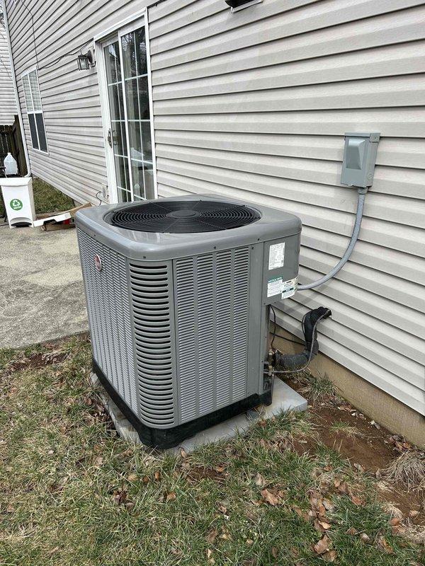 Performed routine maintenance on 3-year-old heat pump system, which included checking refrigerant pressure (410.4 psi confirmed) and conducting a full system inspection. Unit is functioning properly with all components in good working order. Updated customer contact information in system records.