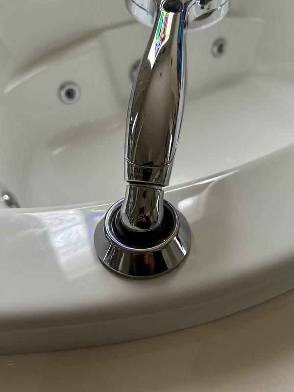 Responded to service call for leaking bathtub handle. Diagnosed issue with deteriorated valve cartridge. Removed existing cartridge, installed new replacement with proper o-ring seal, and verified proper operation with no leaks after installation. System now functioning correctly with restored water flow control.