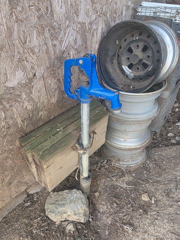 Responded to a referral for two severely leaking farm spigots connected to 1-1/4" frost-proof pipes. Assessed both outdoor hydrant assemblies and determined replacement of spigot heads and internal valve mechanisms was necessary to eliminate the leaks. Verified operational shut-off valves were present for isolation during future repairs.