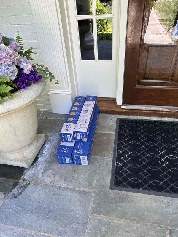 Completed filter exchange service by delivering replacement filters to the residence. Swapped out previously purchased (2) 16x25x4 and (2) 20x25x4 filters for (2) #210 and (2) #310 filters at no charge to the customer. Package was delivered to the front entrance at the specified address as coordinated, with the original 4-inch filters already received at the shop.