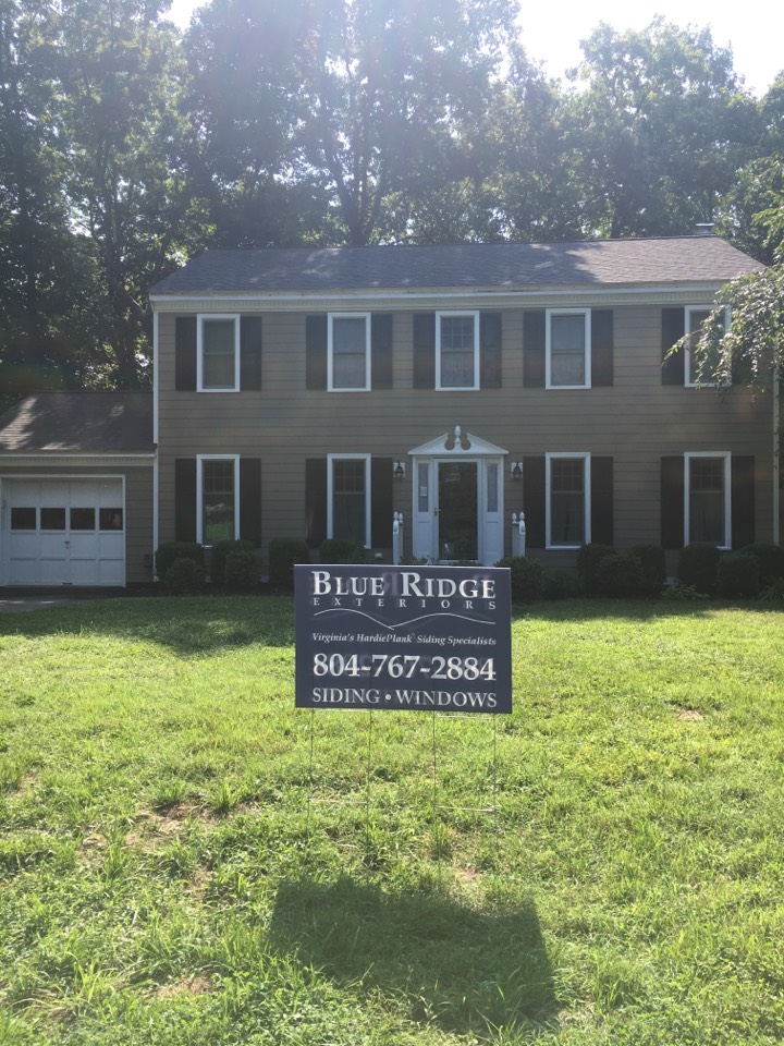 Competed James Hardie siding project. 