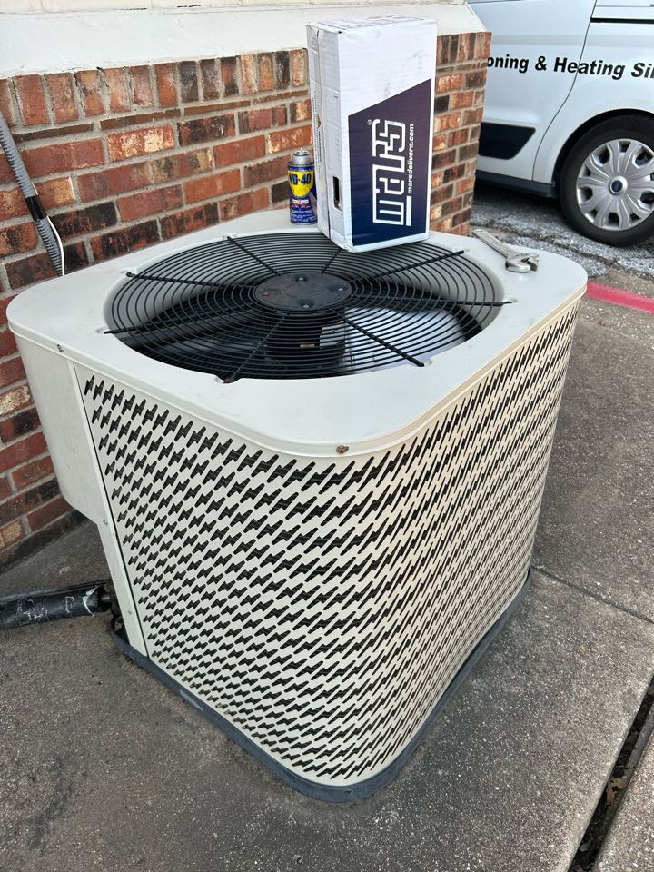 Ac service on split system in Euless Tx