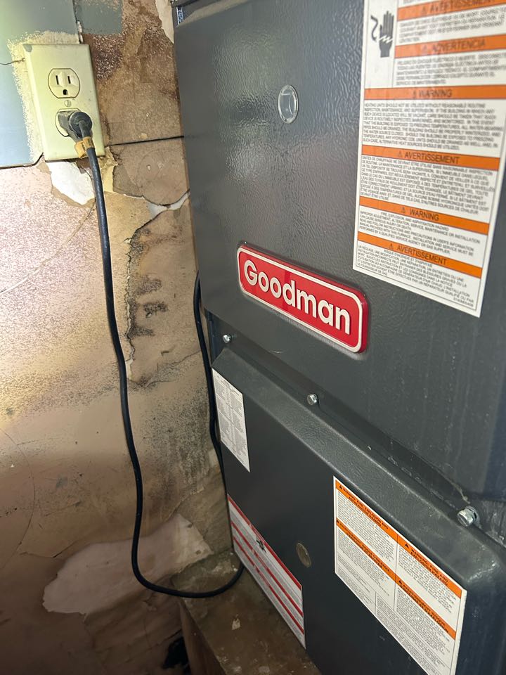 Heating service on Goodman system in Irving Tx